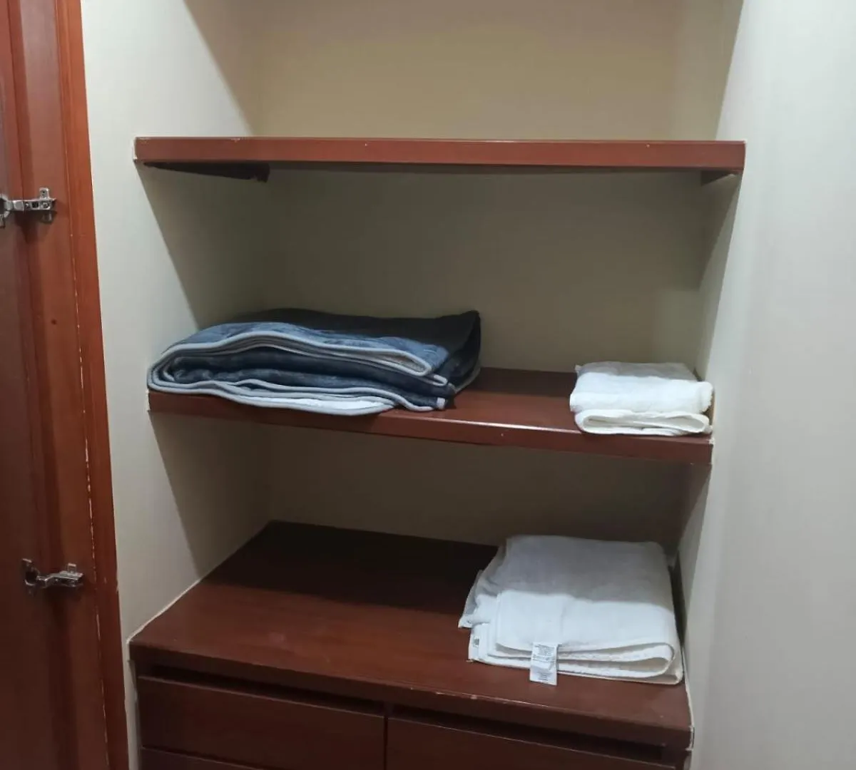 Lägenhet Departamento Completo Cerca De Embajada Americana Quito Ecuador