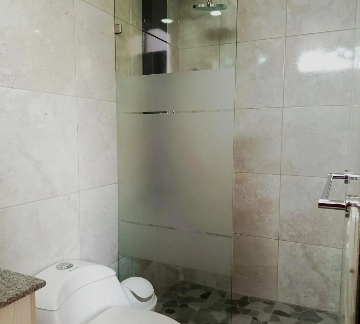 Lägenhet Departamento Completo Cerca De Embajada Americana Quito Ecuador